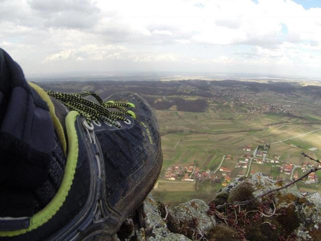 Čevlji za dostope in mi(s)tični svet gume