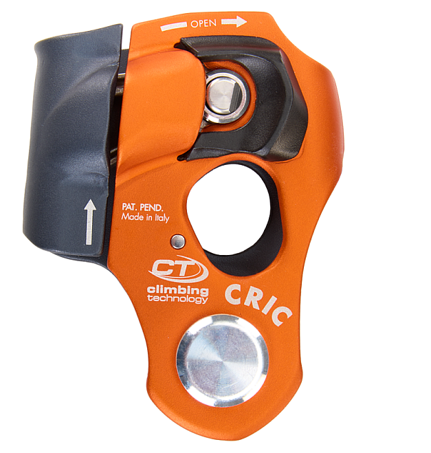 On drži Climbing Technology Cric